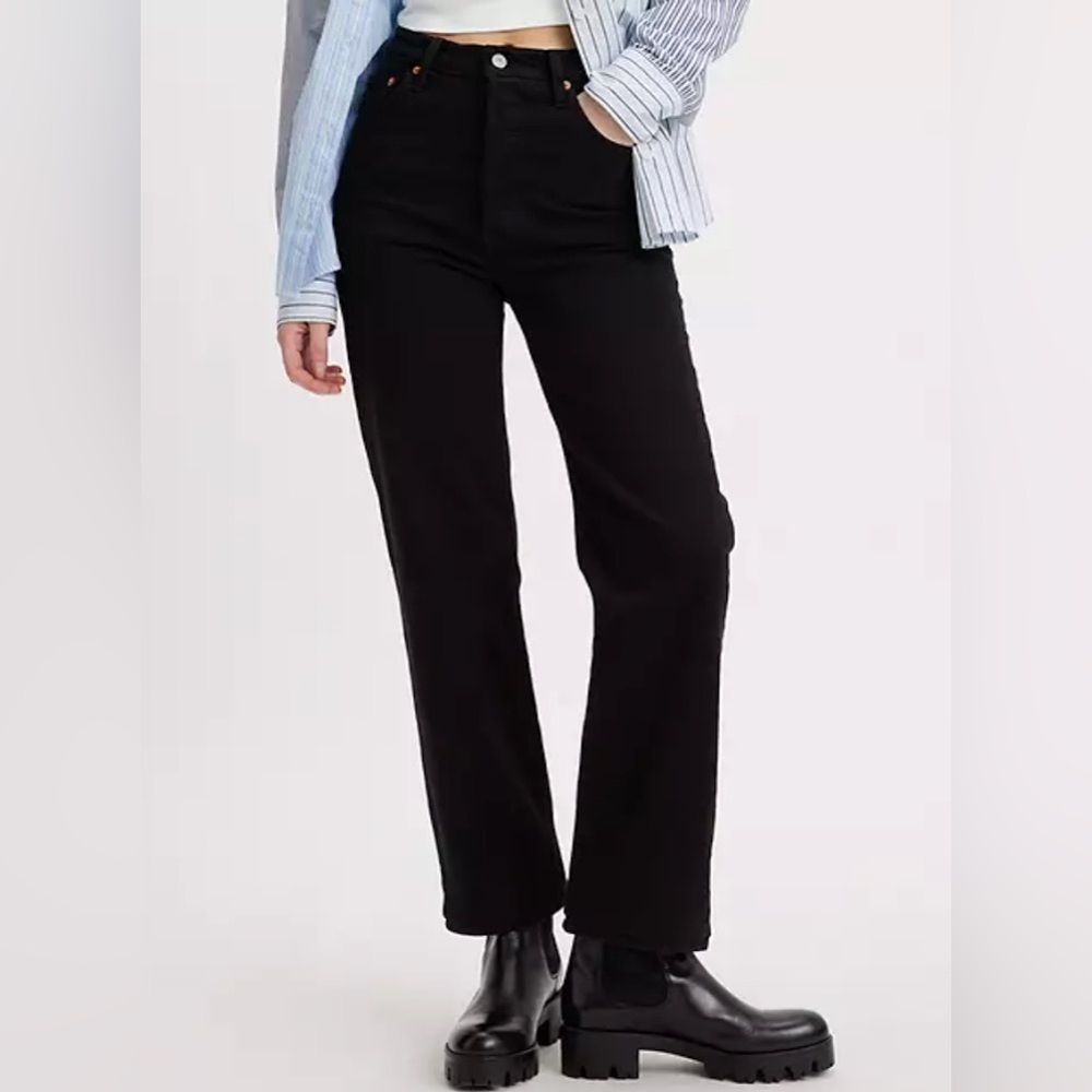 Levi’s Ribcage Straight Ankle Black Jeans